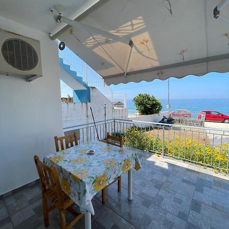 Vila Gusti Pension Borsh Buitenkant foto